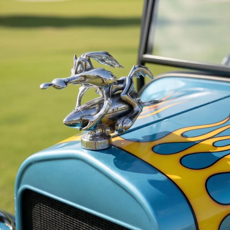 Wile E. Coyote ACME Rocket Hood Ornament – Matte Silver Car Mascot