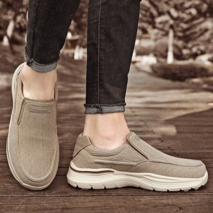 MEN'S CANVAS SLIP-ON SNEAKERS