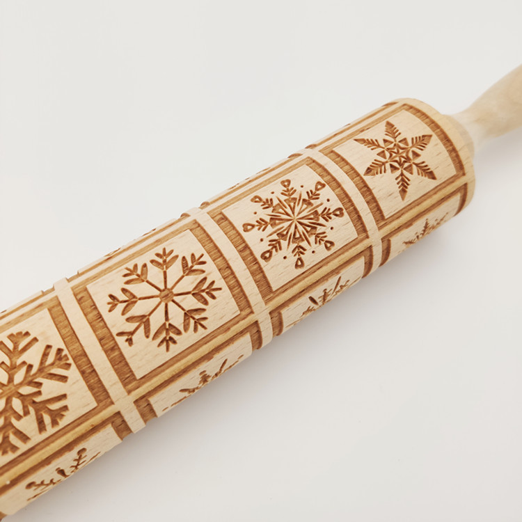 CHRISTMAS EMBOSSING ROLLING PIN