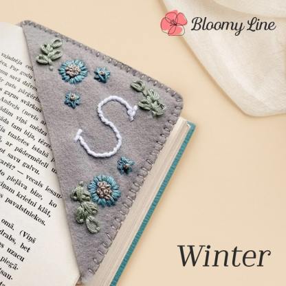 PERSONALIZED HAND EMBROIDERED CORNER BOOKMARK