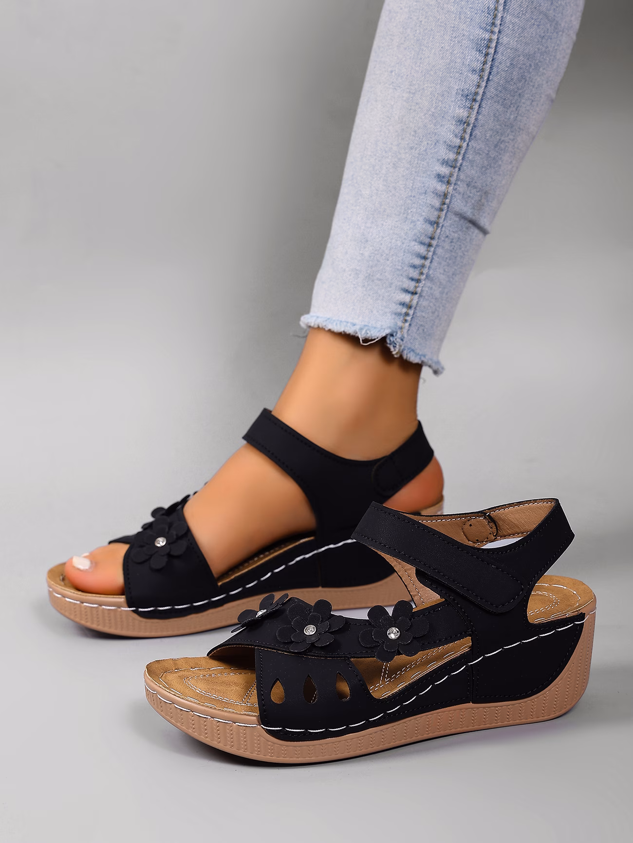 outdoor comfortable casual open toe design womens summer floral fashion sandals suitable for the beach leisure and holidays vacation travel thick soled wedge   elegant fashionable comfortable womens shoes women shoes details 1