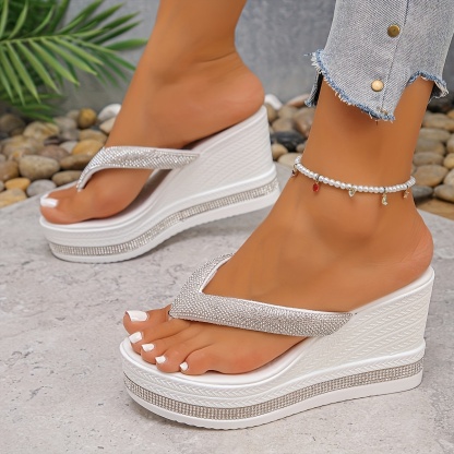 Light Luxury Rhinestone Slope Flip-flops