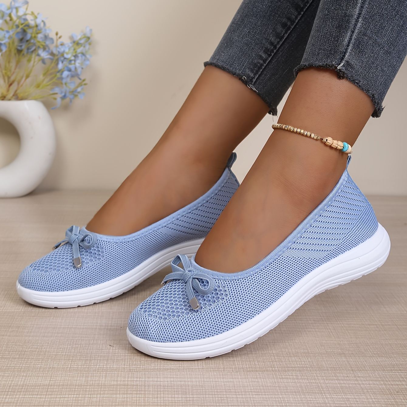 New Fly Weave Mesh Upper Breathable Shoes