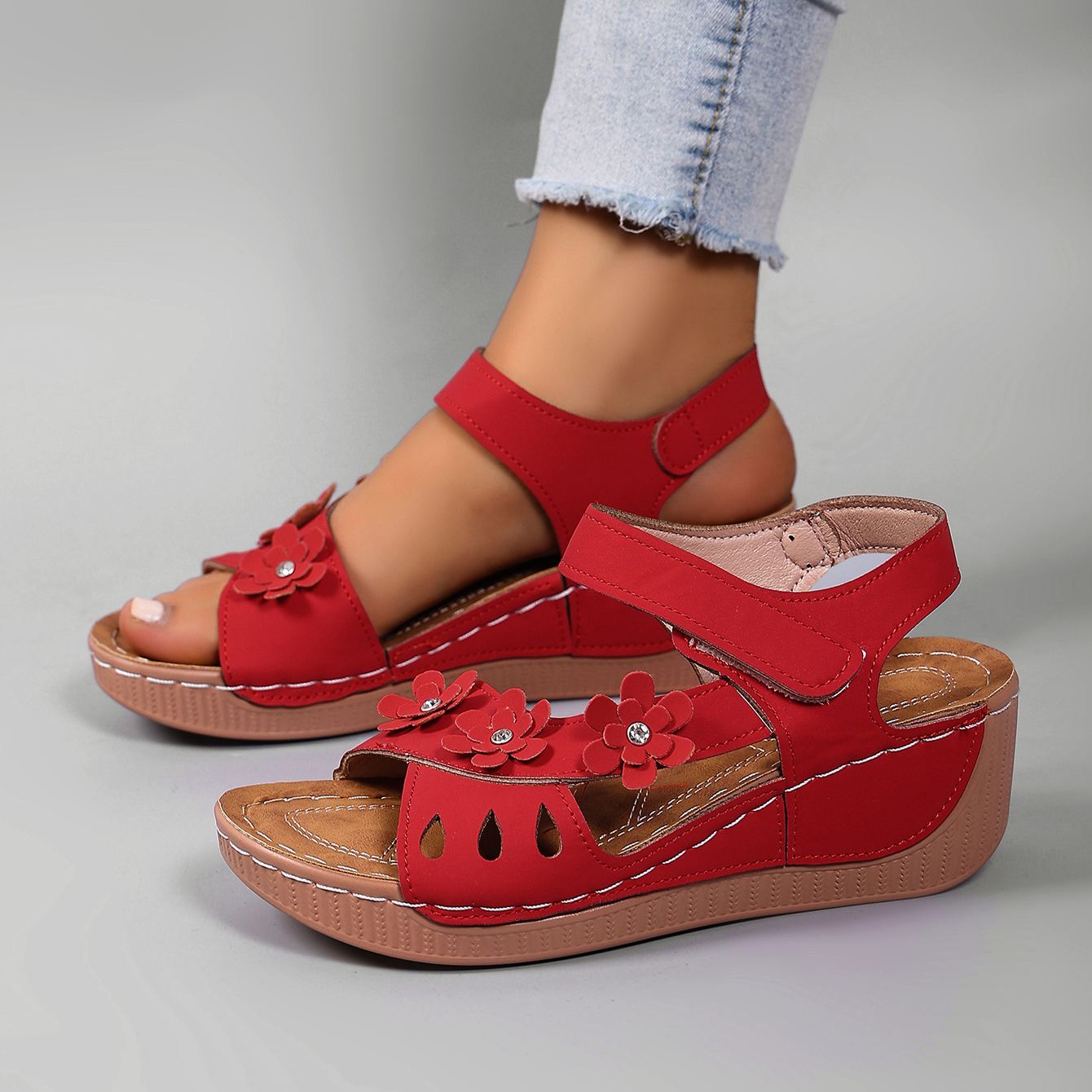Thick-soled Wedge Beach Sandals