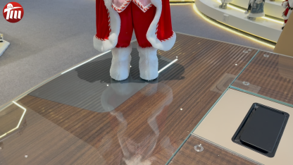 45cm Xmas Handmade Luxury Santa Claus Doll with Christmas Gift Box And Candy Handicraft Plush Santa Claus Indoor Decoration