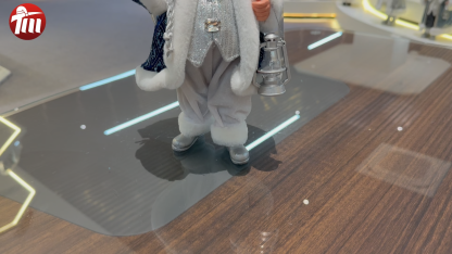 11Inch Xmas Handmade Resin Santa Claus Doll with Oil Lamp Christmas Gifts Bag Handicraft Polyresin Santa Claus Indoor Decoration