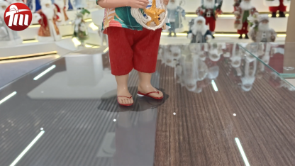 11inch Tropical Vacation Style Christmas Ornaments Standing Santa Claus Xmas Figurine & Toys Polyresin Surfing Santa Claus Doll