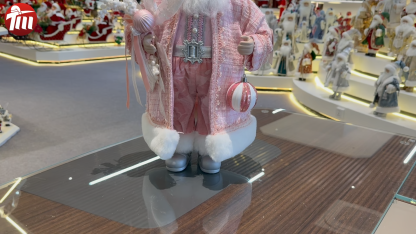 45cm Xmas Handmade Luxury Santa Claus Doll with Christmas Balls Handicraft Plush Santa Claus Indoor Decoration