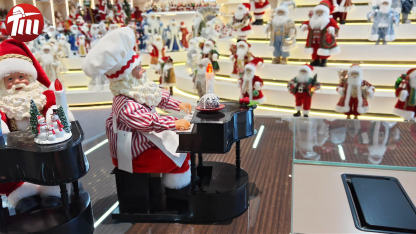 2026 New Modern Santa Claus Doll Multiple Movements Playing Piano Lights Musical Santa Claus Electric Xmas Kid's Toys Gifts