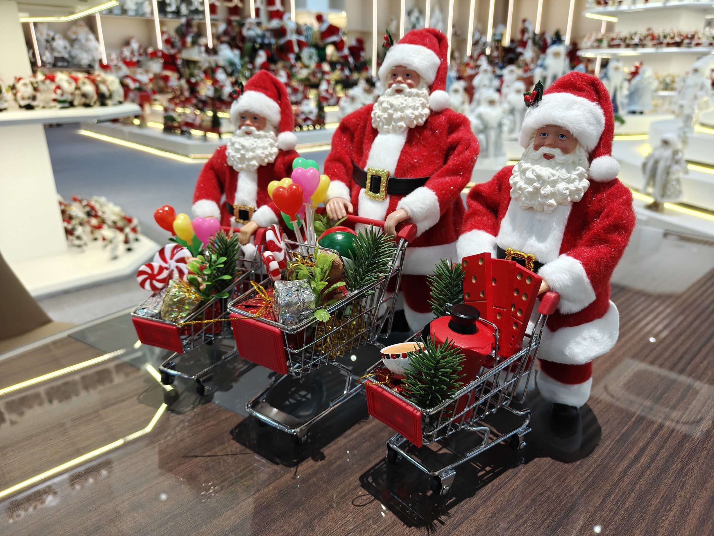 9~12" Modern Santa Claus Doll Figurine Christmas Gifts Shopping Malls Shopping Cart Polyester Fabric Eco-Friendly Indoor