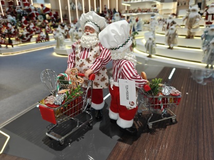 9~12" Modern Santa Claus Chef Christmas Gifts Shopping Malls Shopping Cart Christmas Polyresin Santa Claus Indoor Decoration