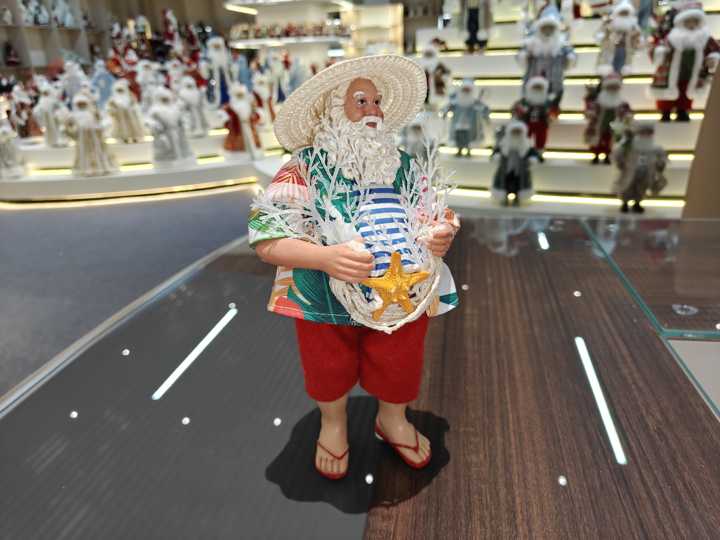 11inch Tropical Vacation Style Christmas Ornaments Standing Santa Claus Xmas Figurine & Toys Polyresin Surfing Santa Claus Doll