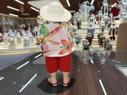 11inch Tropical Vacation Style Christmas Ornaments Standing Santa Claus Xmas Figurine & Toys Polyresin Surfing Santa Claus Doll