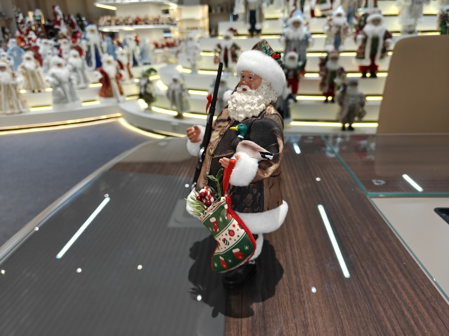 11" Standing Classic Santa Claus Polyresin Eco Friendly Doll Factory Indoor Decoration Christmas Stockings Xmas Gifts