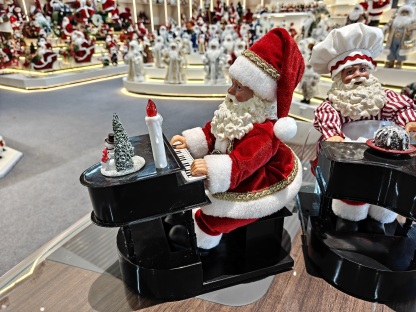 2026 New Modern Santa Claus Doll Multiple Movements Playing Piano Lights Musical Santa Claus Electric Xmas Kid's Toys Gifts