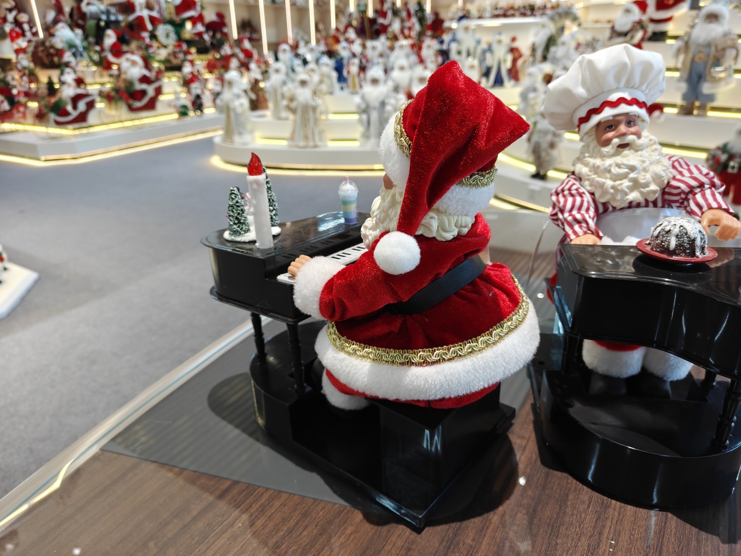 2026 New Modern Santa Claus Doll Multiple Movements Playing Piano Lights Musical Santa Claus Electric Xmas Kid's Toys Gifts