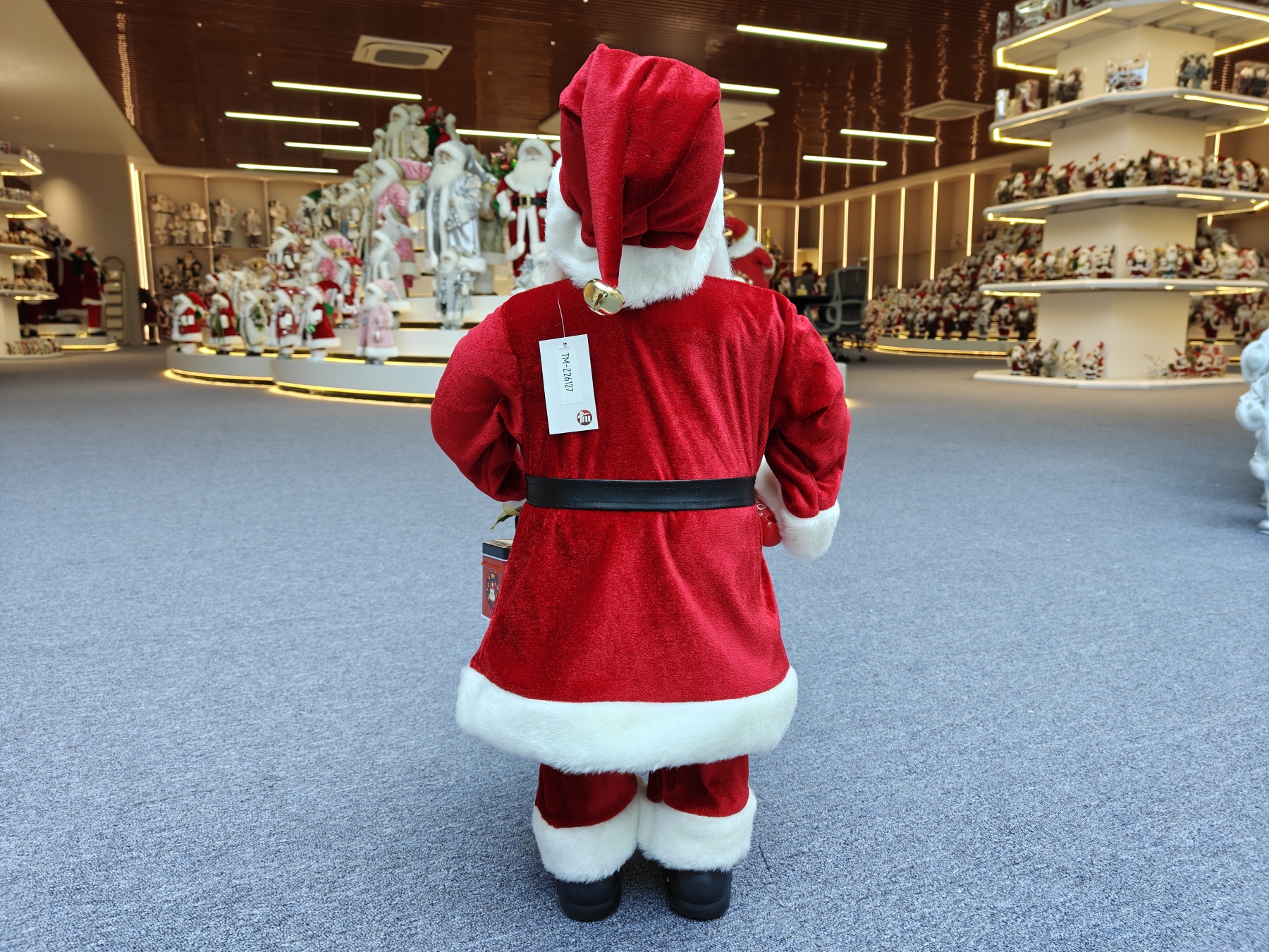 60cm Xmas Handmade Resin Santa Claus Doll with Candy Box And Christmas Film Handicraft Santa Claus Indoor Decoration