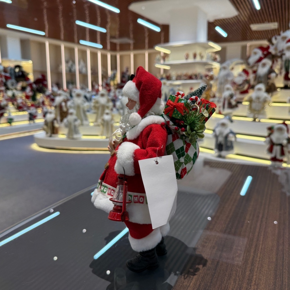 11Inch Xmas Handmade Resin Santa Claus Doll with Oil Lamp Christmas Gift List Handicraft Polyresin Santa Claus Indoor Decoration