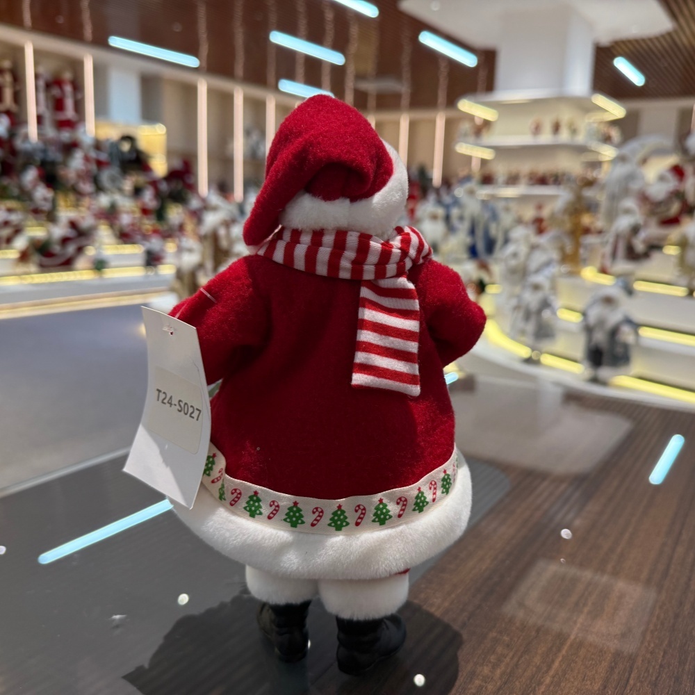 11Inch Xmas Handmade Resin Santa Claus Doll with Wreath Handicraft Polyresin Santa Claus Indoor Decoration