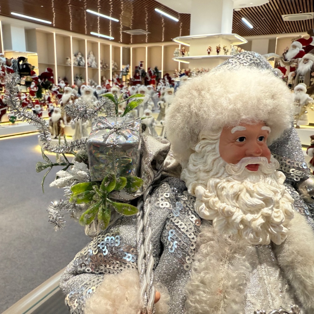 11Inch Xmas Handmade Resin Santa Claus Doll with Silver Christmas Gift Box&Bag Handicraft Polyresin Santa Claus Indoor Decoration