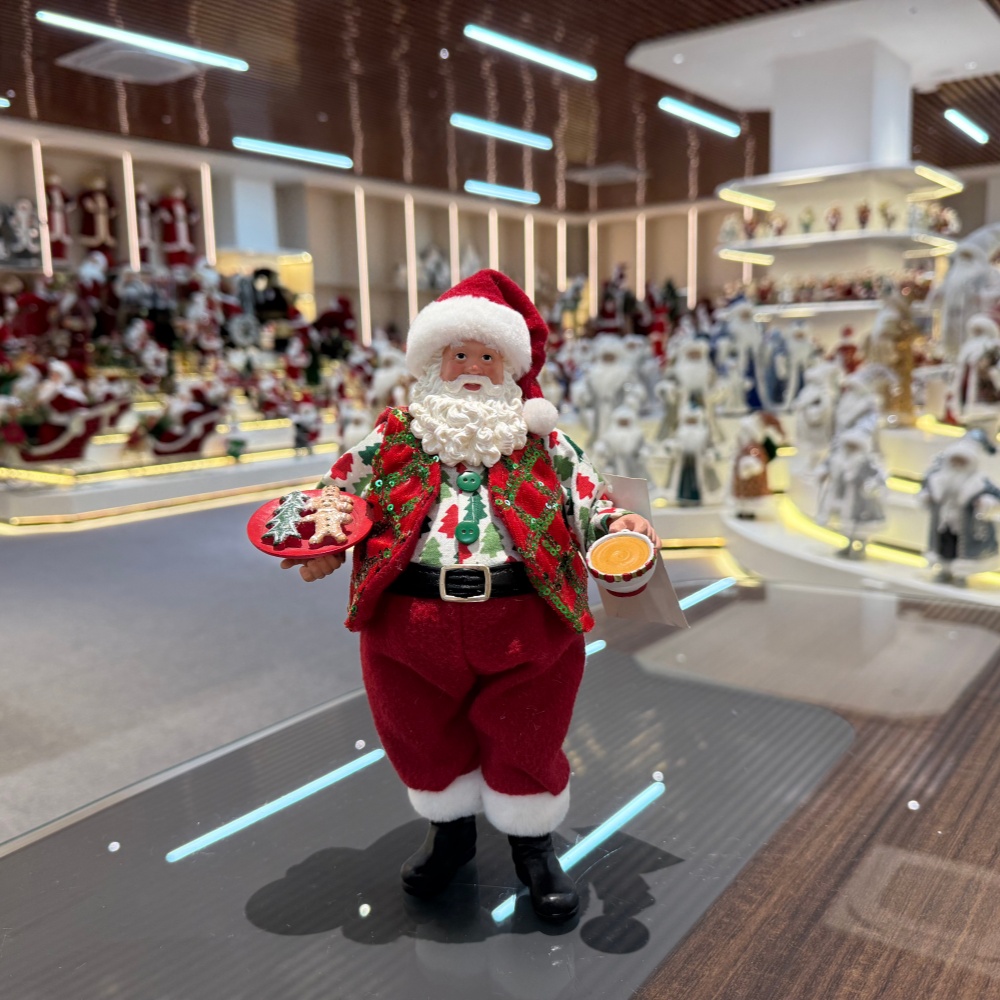 11Inch Xmas Handmade Resin Santa Claus Doll with Coffee and Gingerbread cookies Christmas Gift Handicraft Polyresin Santa Claus Indoor Decoration