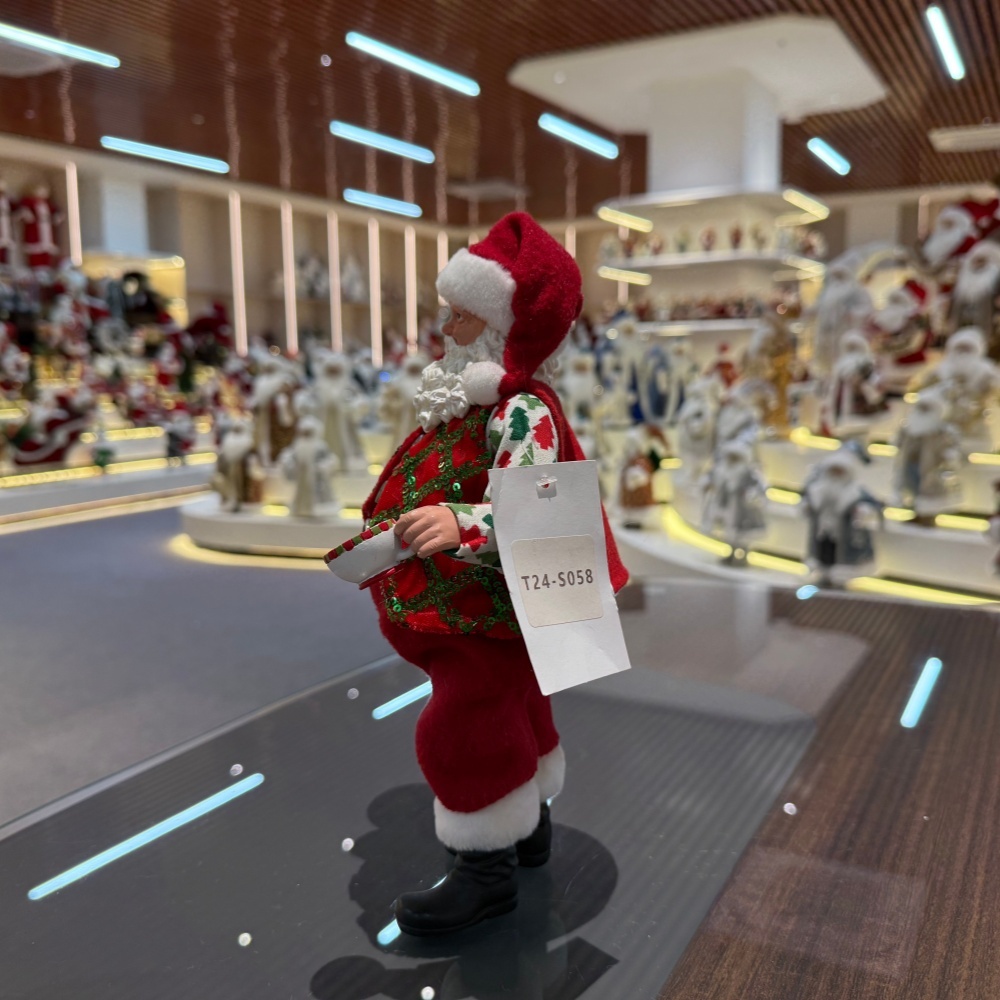 11Inch Xmas Handmade Resin Santa Claus Doll with Coffee and Gingerbread cookies Christmas Gift Handicraft Polyresin Santa Claus Indoor Decoration