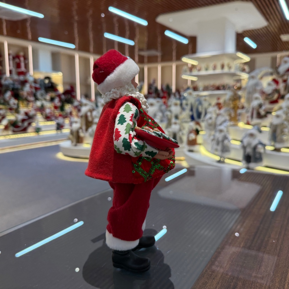 11Inch Xmas Handmade Resin Santa Claus Doll with Coffee and Gingerbread cookies Christmas Gift Handicraft Polyresin Santa Claus Indoor Decoration