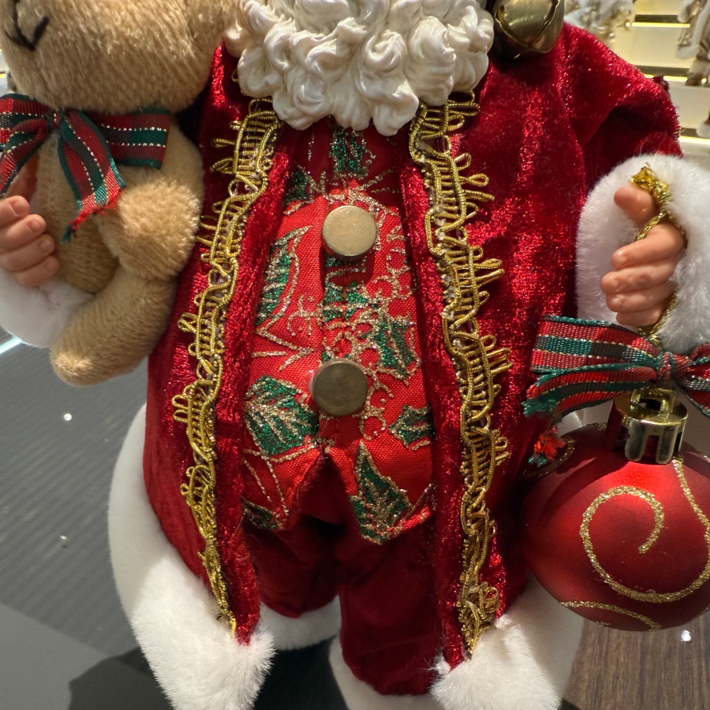 11Inch Xmas Handmade Resin Santa Claus Doll with Bear And Christmas Ball Handicraft Polyresin Santa Claus Indoor Decoration