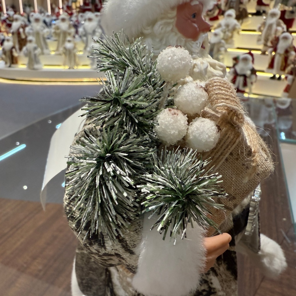 11Inch Xmas Handmade Resin Santa Claus Doll with Christmas Gift Box Handicraft Polyresin Santa Claus Indoor Decoration