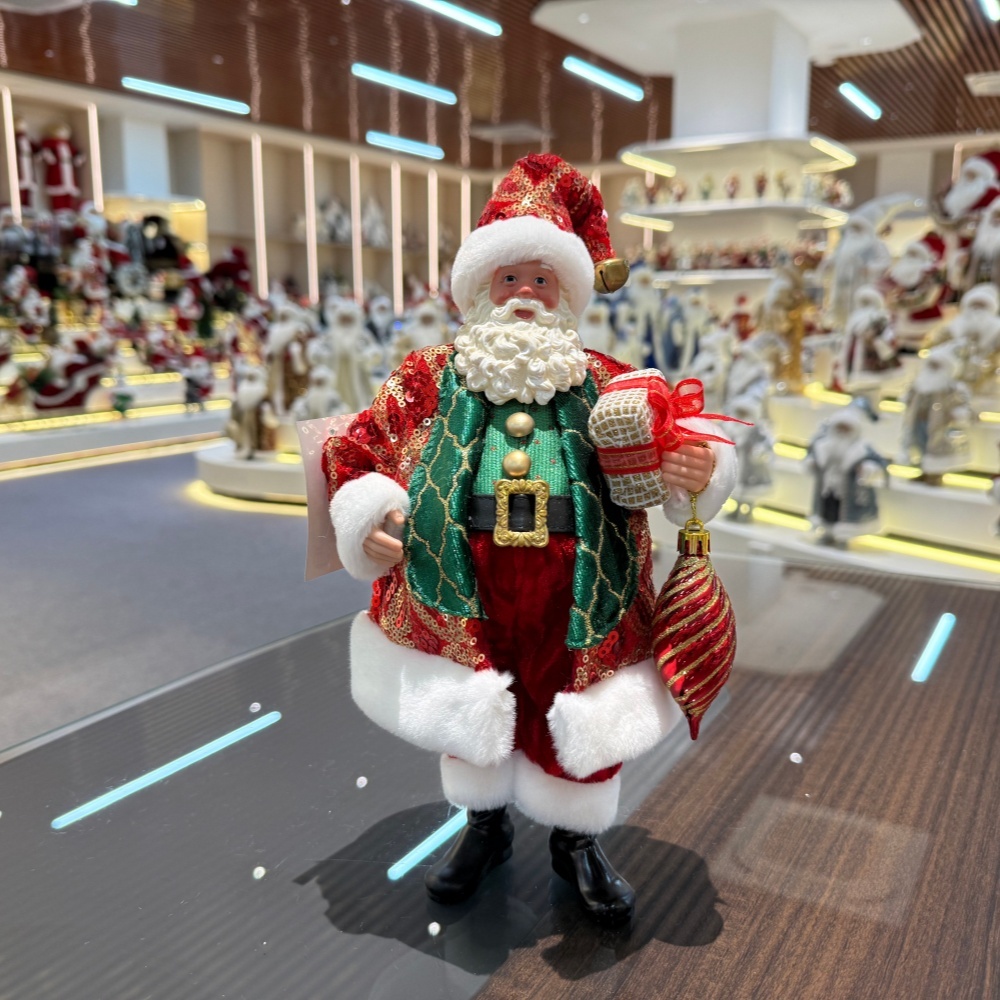 11Inch Xmas Handmade Resin Santa Claus Doll with Red Christmas Ball and Gift Box Handicraft Polyresin Santa Claus Indoor Decoration