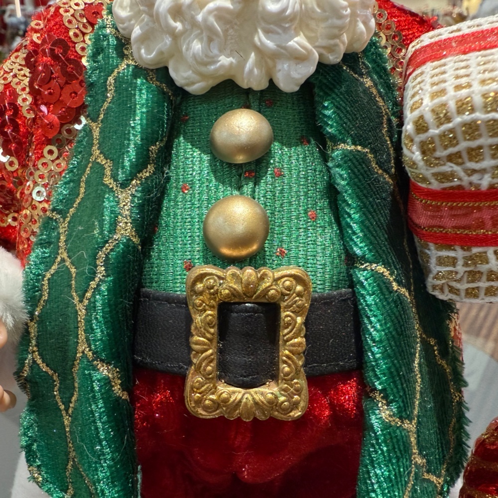 11Inch Xmas Handmade Resin Santa Claus Doll with Red Christmas Ball and Gift Box Handicraft Polyresin Santa Claus Indoor Decoration