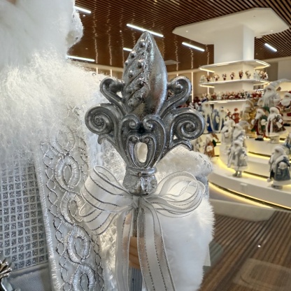 45cm Xmas Handmade Luxury Santa Claus Doll with Christmas Gift Box Handicraft Santa Claus Indoor Decoration