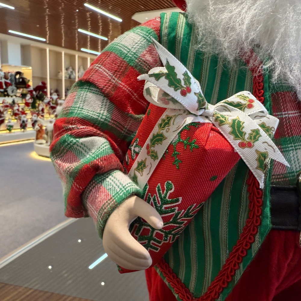 45cm Xmas Handmade Luxury Santa Claus Doll with Christmas Gift Box And Christmas Tree Handicraft Santa Claus Indoor Decoration