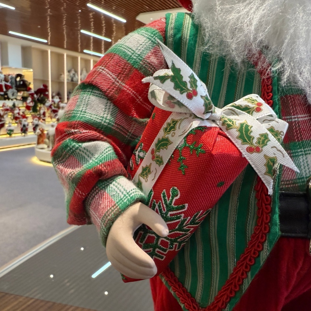 45cm Xmas Handmade Luxury Santa Claus Doll with Christmas Gift Box And Christmas Tree Handicraft Santa Claus Indoor Decoration