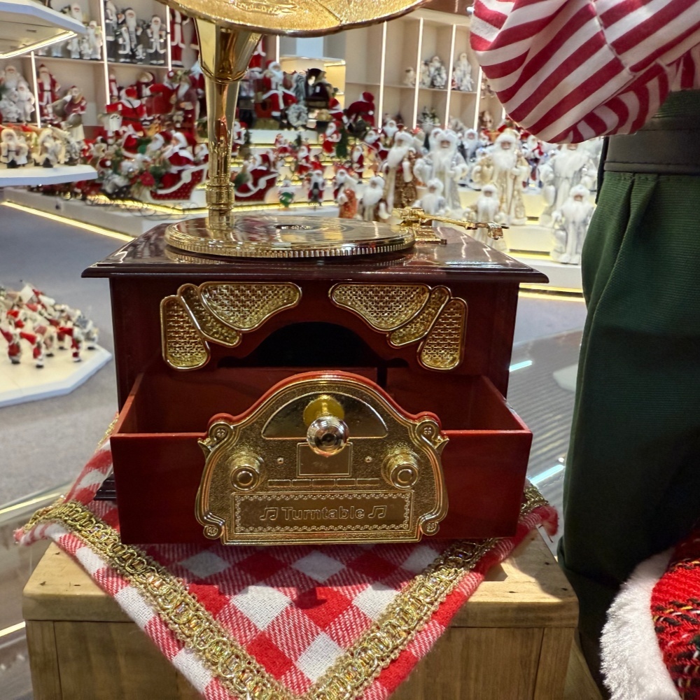 40CM Xmas Handmade Resin Santa Claus Doll with Mrs.Claus Dancing And Music Handicraft Santa Claus Indoor Decoration