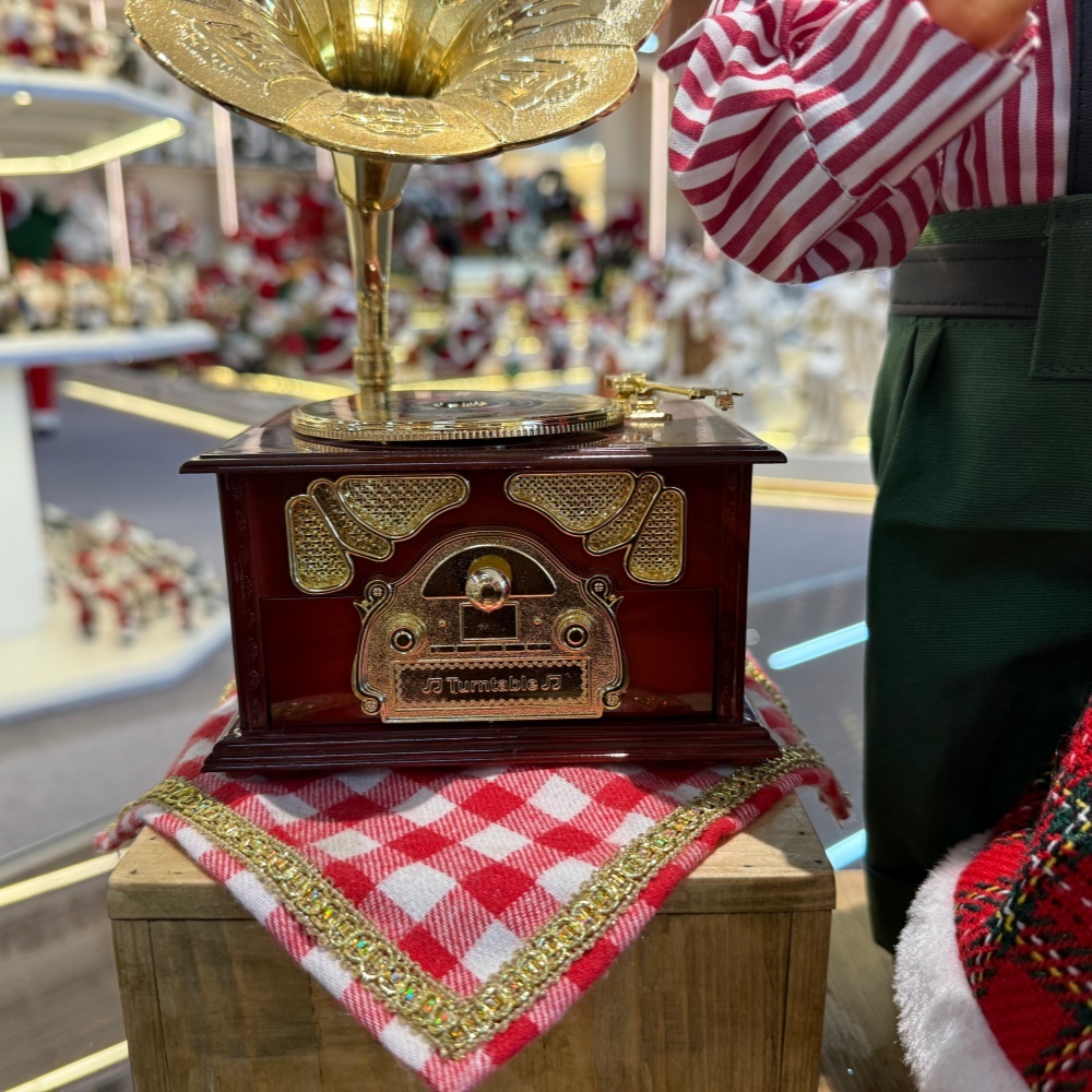 40CM Xmas Handmade Resin Santa Claus Doll with Mrs.Claus Dancing And Music Handicraft Santa Claus Indoor Decoration