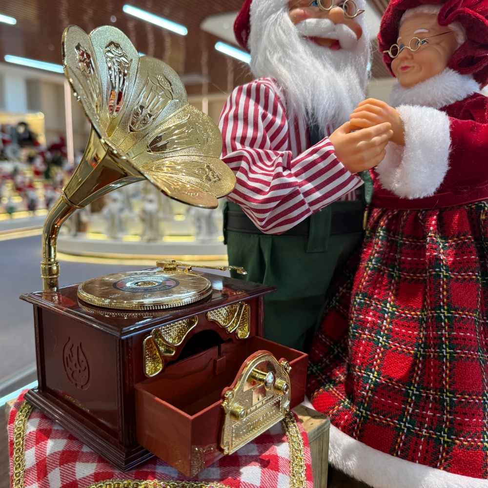 40CM Xmas Handmade Resin Santa Claus Doll with Mrs.Claus Dancing And Music Handicraft Santa Claus Indoor Decoration