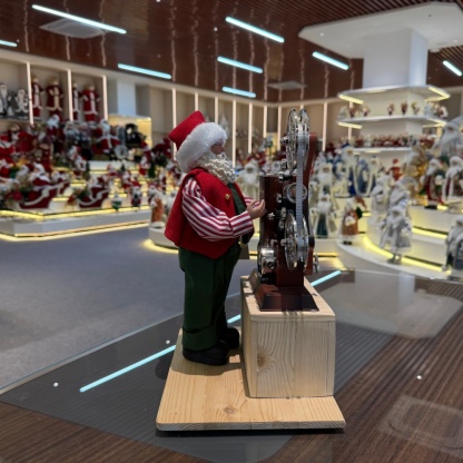 30CM Xmas Handmade Resin Santa Claus Doll WITH FILM PROJECTOR Handicraft Polyresin Christmas Santa Claus Indoor Decoration