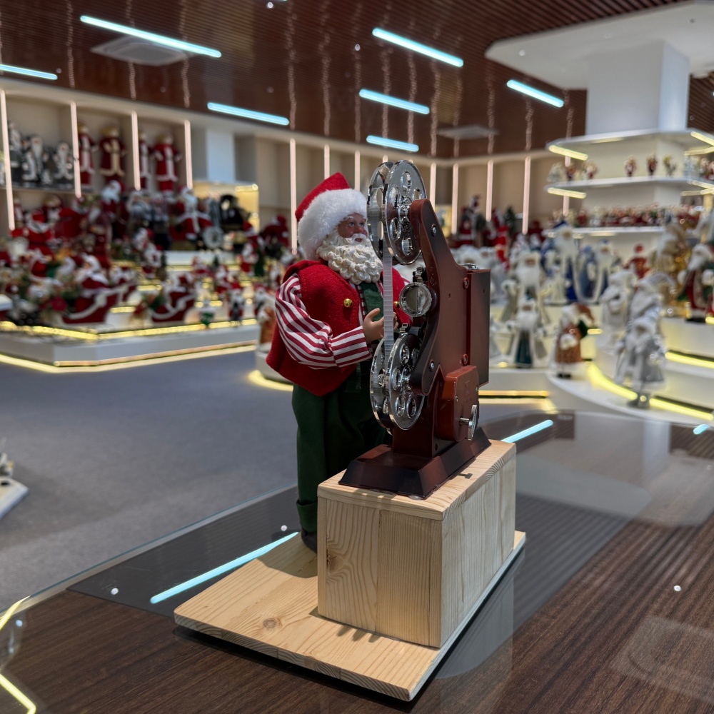 30CM Xmas Handmade Resin Santa Claus Doll WITH FILM PROJECTOR Handicraft Polyresin Christmas Santa Claus Indoor Decoration