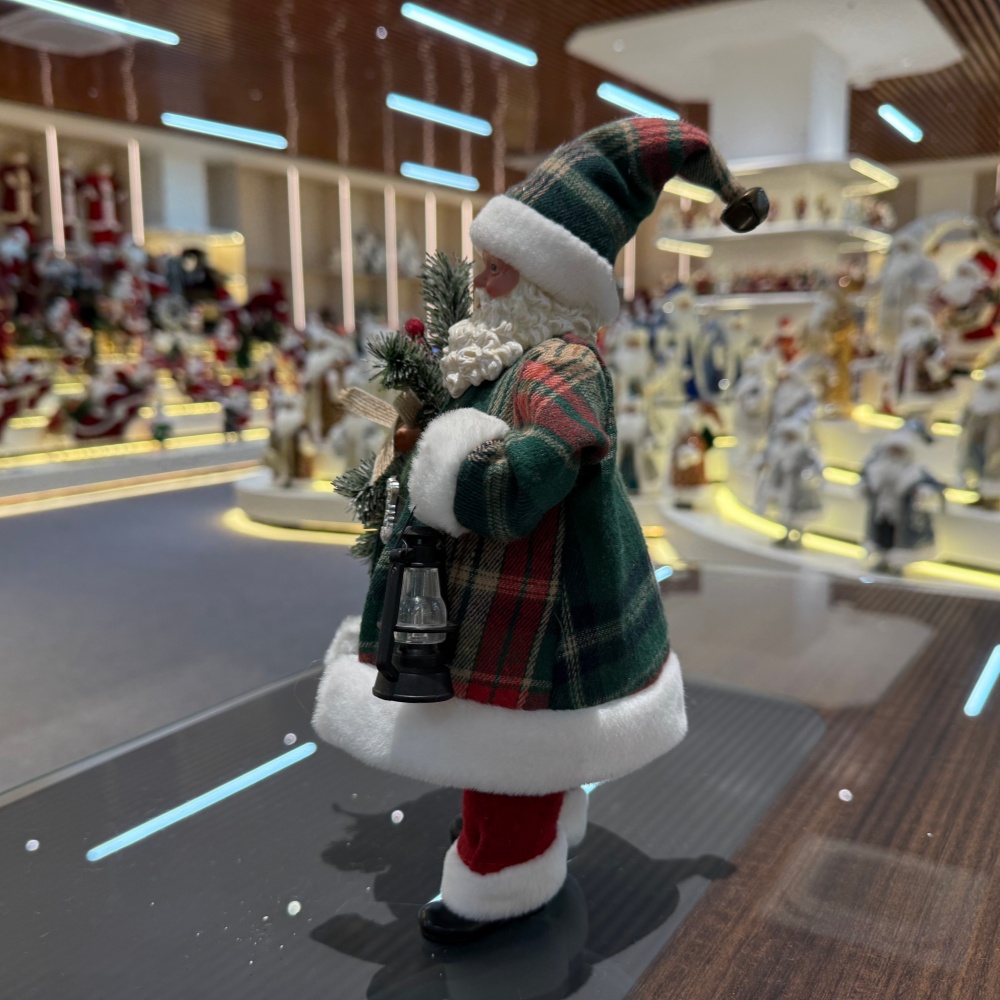 11Inch Xmas Handmade Resin Santa Claus Doll with Oil Lamp Handicraft Polyresin Santa Claus Indoor Decoration