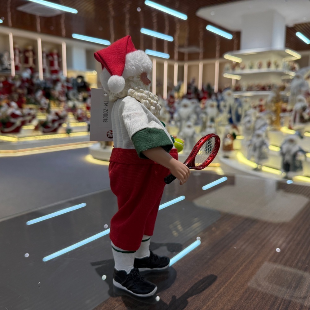 11Inch Xmas Handmade Resin Santa Claus Doll with Tennis Handicraft Polyresin Santa Claus Indoor Decoration