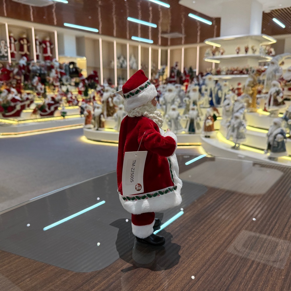 11Inch Xmas Handmade Resin Santa Claus Doll with Nutcracker Christmas Gift List Handicraft Polyresin Santa Claus Indoor Decoration