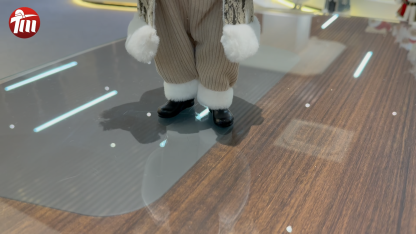 11Inch Xmas Handmade Resin Santa Claus Doll with Christmas Gift Box Handicraft Polyresin Santa Claus Indoor Decoration