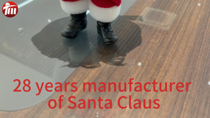 11Inch Xmas Handmade Resin Santa Claus Doll with Wreath Handicraft Polyresin Santa Claus Indoor Decoration