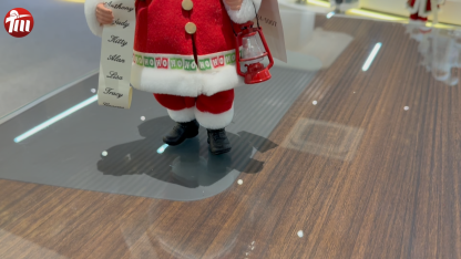 11Inch Xmas Handmade Resin Santa Claus Doll with Oil Lamp Christmas Gift List Handicraft Polyresin Santa Claus Indoor Decoration