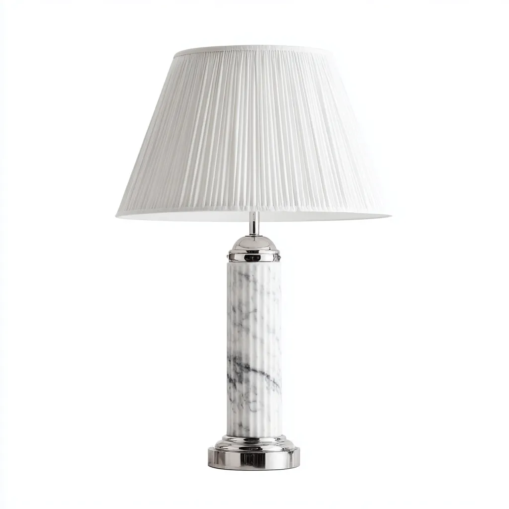 Lampada da tavolo in marmo bianco con base cromata e paralume plissettato 27x27x52 cm - bianco - design moderno-Designene