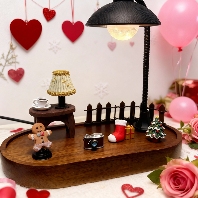 Custom 3D Printed Figure Desk Lamp - Valentine's Day - Night Light