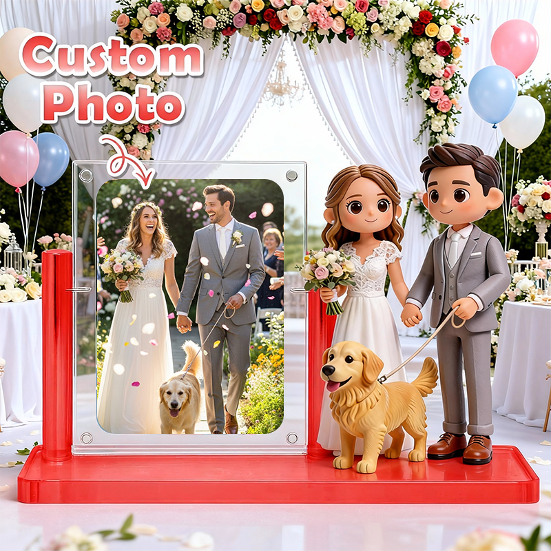 3D Figure Acrylic Display Case – Custom Carded Model Showcase for Wedding Keepsake