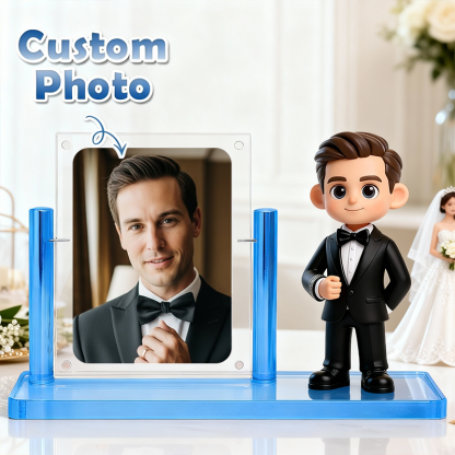 3D Figure Acrylic Display Case – Custom Carded Model Showcase for Wedding Keepsake