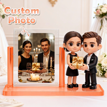 3D Figure Acrylic Display Case – Custom Carded Model Showcase for Wedding Keepsake